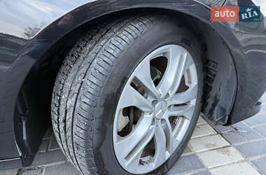 Седан Mercedes-Benz E-Class 2012 в 