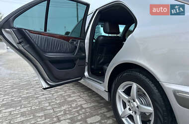 Седан Mercedes-Benz E-Class 2000 в 