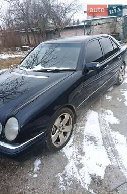 Седан Mercedes-Benz E-Class 1999 в 