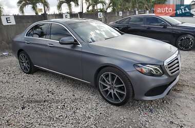 Седан Mercedes-Benz E-Class 2018 в 