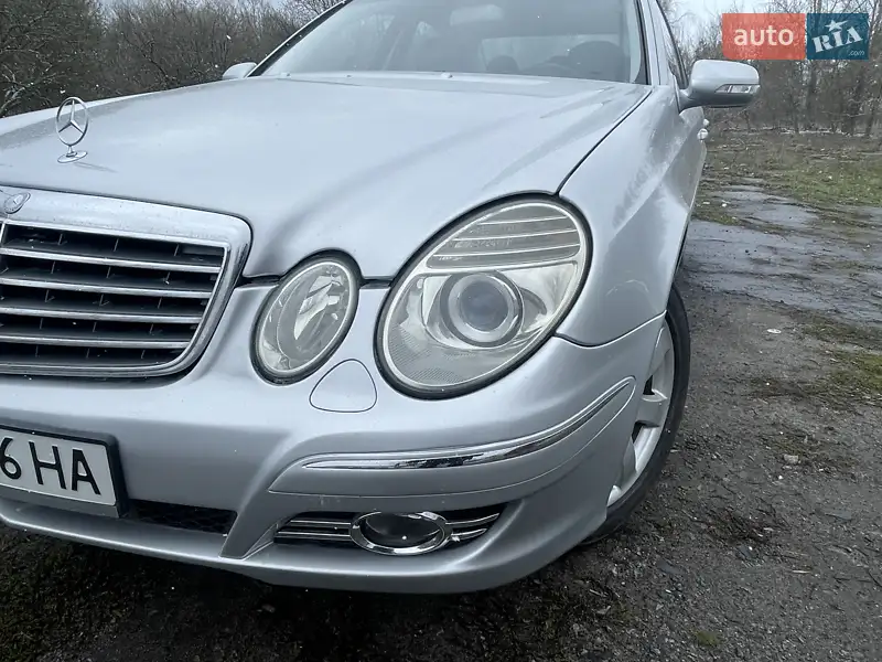 Седан Mercedes-Benz E-Class 2006 в 