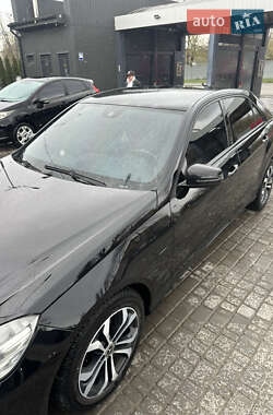 Седан Mercedes-Benz E-Class 2010 в 