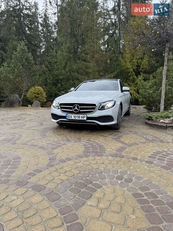 Седан Mercedes-Benz E-Class 2018 в Хмельницком