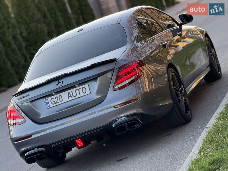 Седан Mercedes-Benz E-Class 2017 в Києві