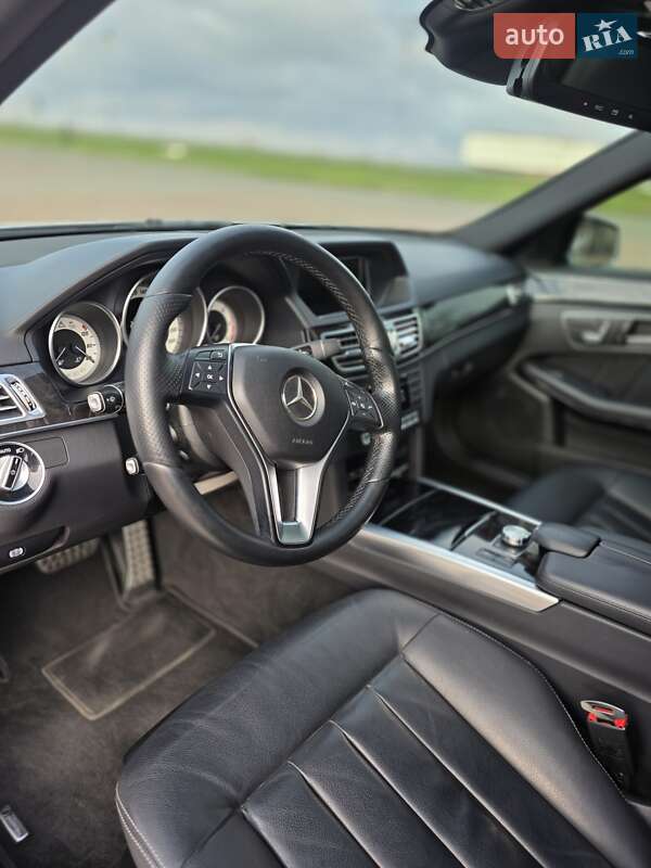 Седан Mercedes-Benz E-Class 2013 в Умані