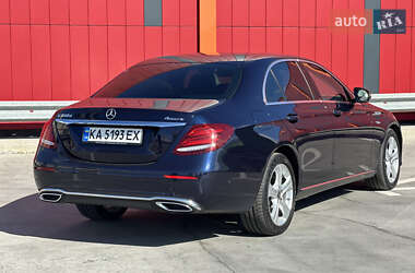 Седан Mercedes-Benz E-Class 2017 в 