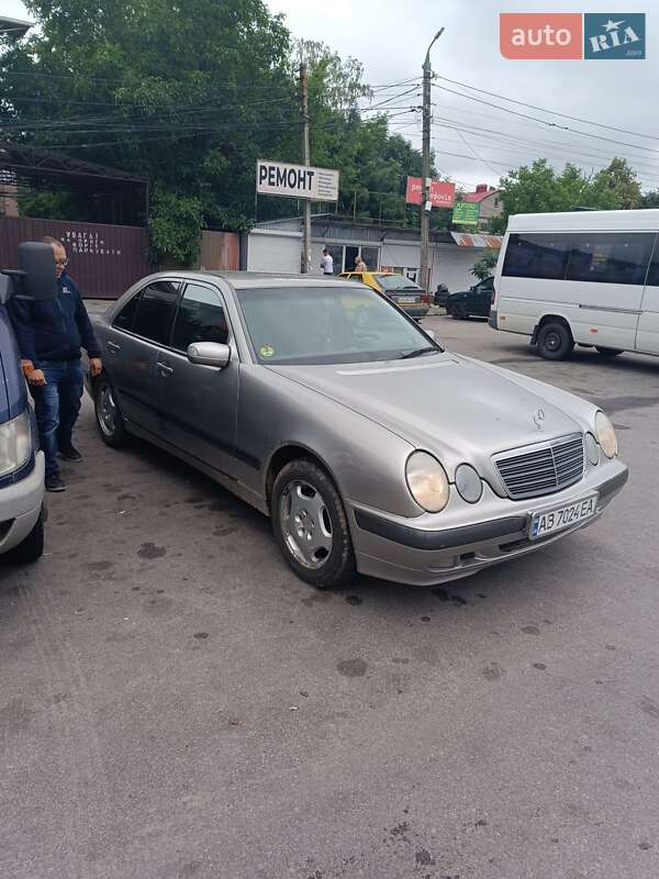 Седан Mercedes-Benz E-Class 1999 в Вінниці