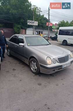 Седан Mercedes-Benz E-Class 1999 в 