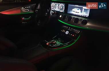 Универсал Mercedes-Benz E-Class 2017 в 