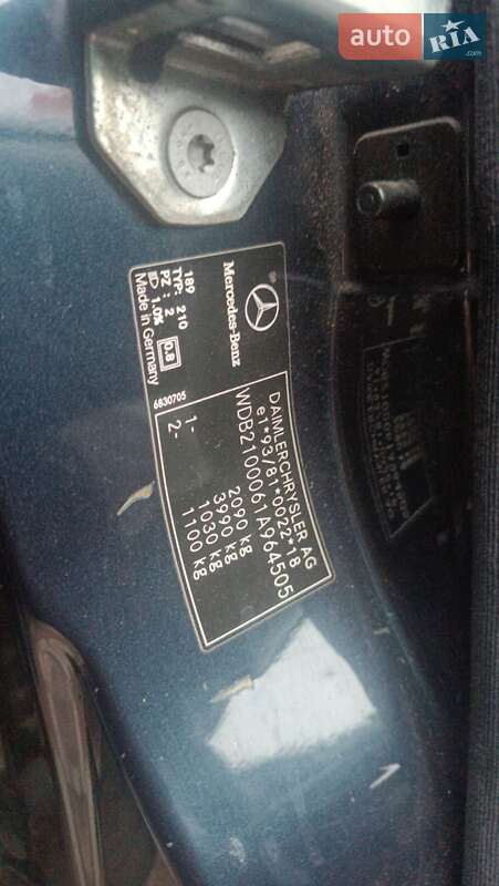 Седан Mercedes-Benz E-Class 1999 в Запоріжжі