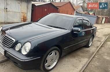 Седан Mercedes-Benz E-Class 2001 в 