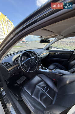 Седан Mercedes-Benz E-Class 2003 в 