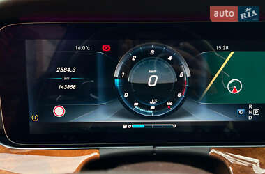 Седан Mercedes-Benz E-Class 2016 в 
