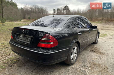 Седан Mercedes-Benz E-Class 2004 в 