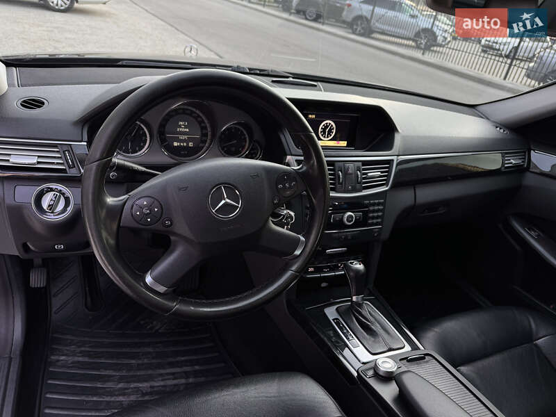 Седан Mercedes-Benz E-Class 2009 в Запорожье