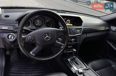 Седан Mercedes-Benz E-Class 2009 в 