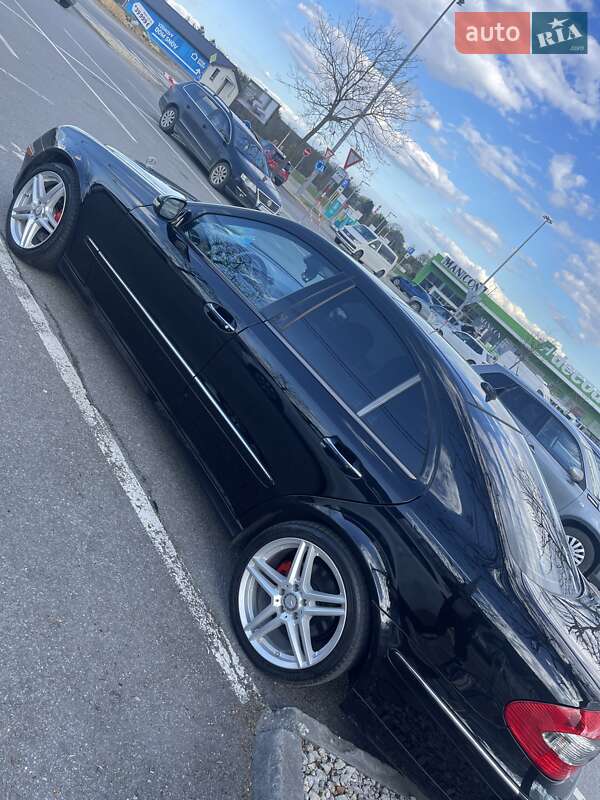 Седан Mercedes-Benz E-Class 2006 в Ужгороді