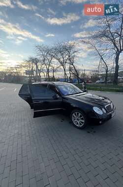 Универсал Mercedes-Benz E-Class 2005 в 