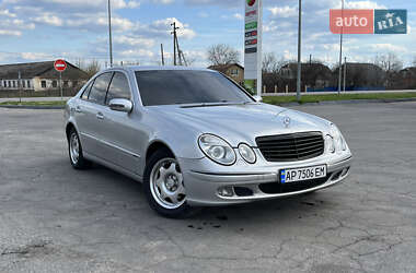 Седан Mercedes-Benz E-Class 2003 в 