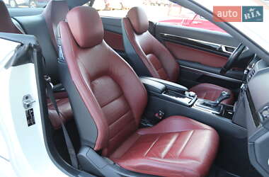 Купе Mercedes-Benz E-Class 2011 в 