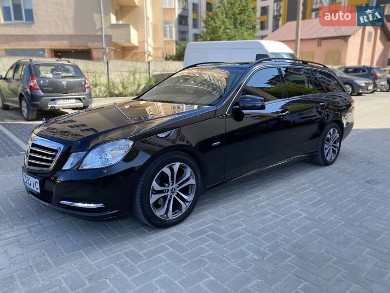 Універсал Mercedes-Benz E-Class 2011 в Івано-Франківську