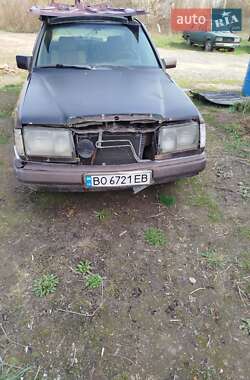 Седан Mercedes-Benz E-Class 1988 в 