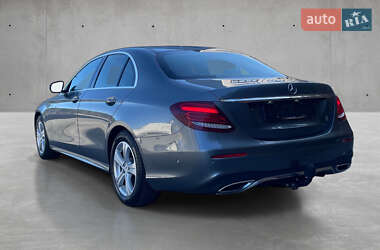 Седан Mercedes-Benz E-Class 2017 в 