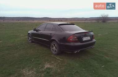 Седан Mercedes-Benz E-Class 2002 в 