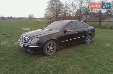Седан Mercedes-Benz E-Class 2002 в 