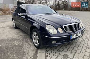 Седан Mercedes-Benz E-Class 2002 в 