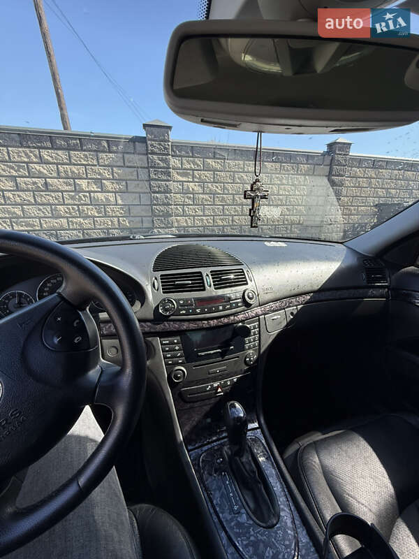 Седан Mercedes-Benz E-Class 2003 в Камне-Каширском