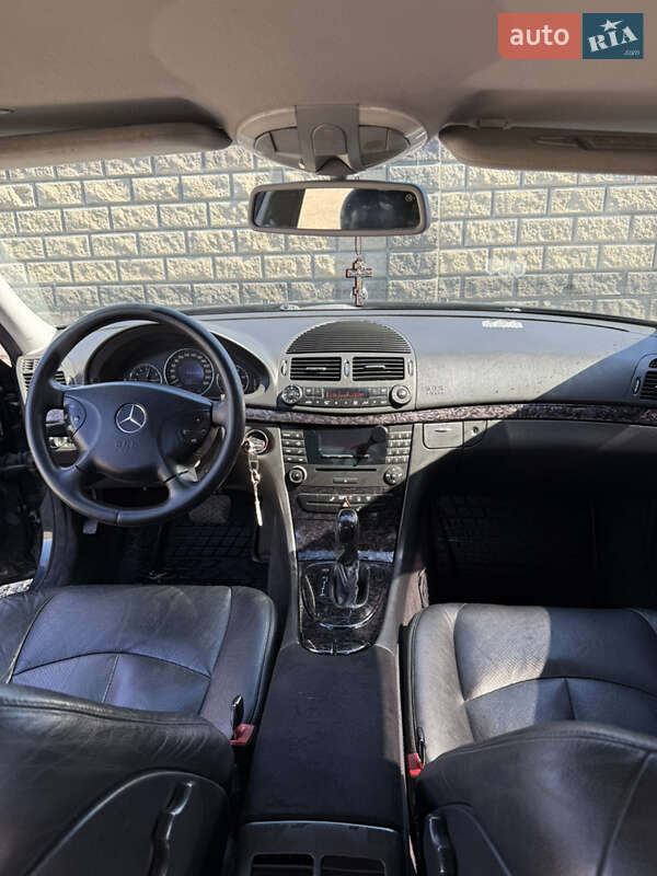 Седан Mercedes-Benz E-Class 2003 в Камне-Каширском