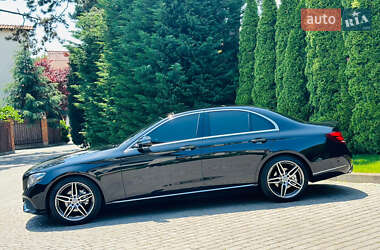 Седан Mercedes-Benz E-Class 2017 в 