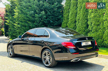 Седан Mercedes-Benz E-Class 2017 в 