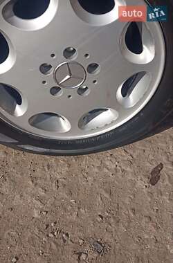 Седан Mercedes-Benz E-Class 1998 в Житомире