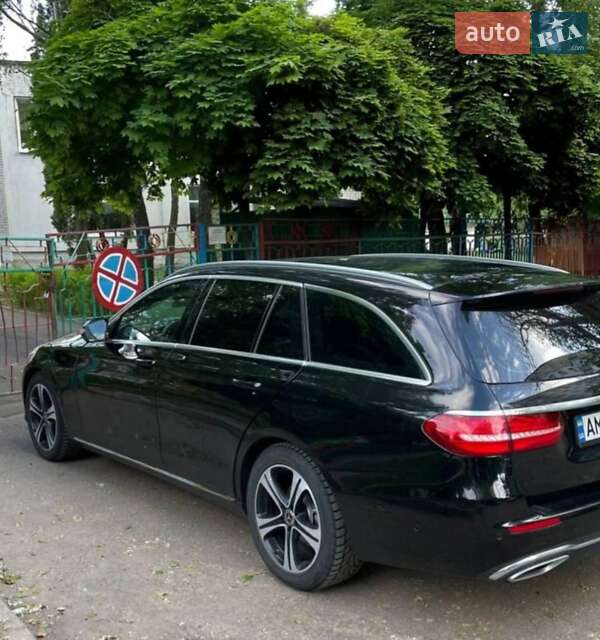 Універсал Mercedes-Benz E-Class 2017 в Житомирі