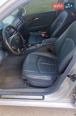 Универсал Mercedes-Benz E-Class 2006 в 