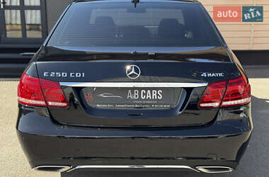 Седан Mercedes-Benz E-Class 2013 в 