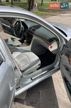 Седан Mercedes-Benz E-Class 2004 в 