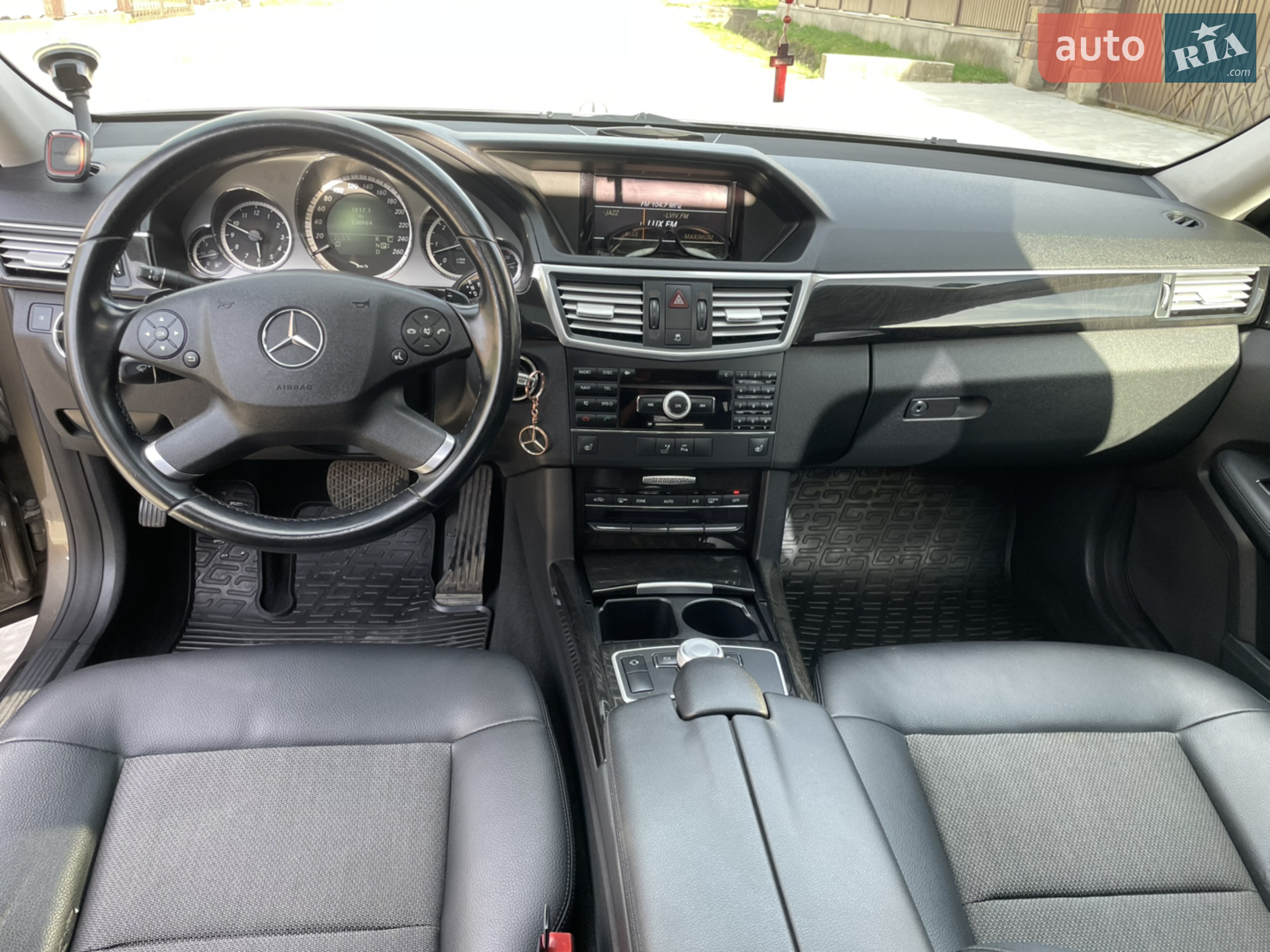 2010 Mercedes-Benz E-klasse - мініатюра 7