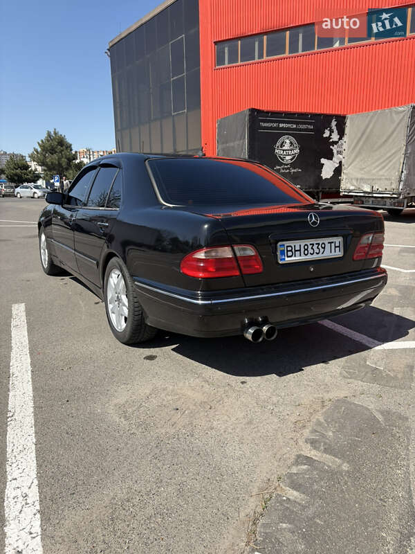 Седан Mercedes-Benz E-Class 1999 в Одессе