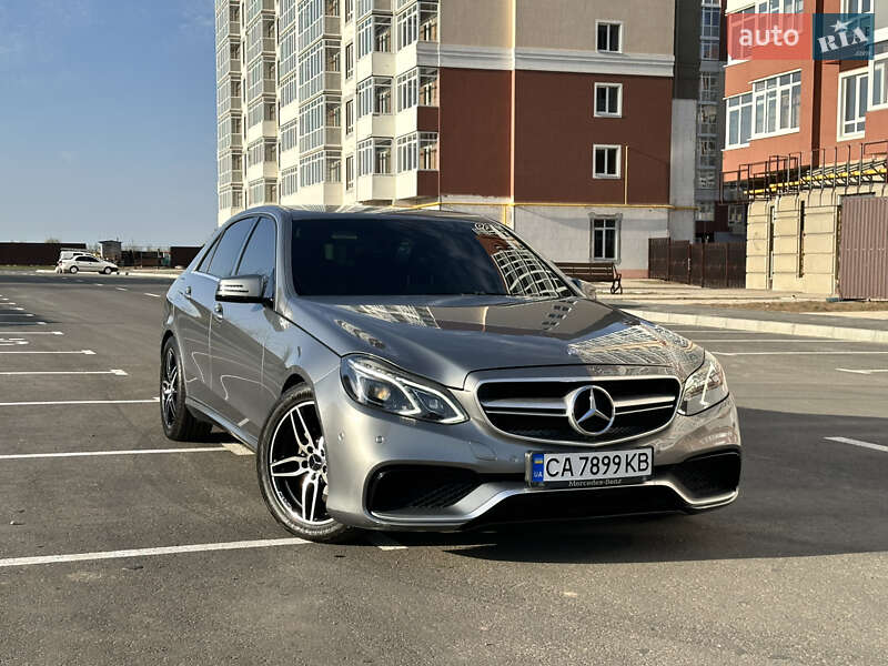 Седан Mercedes-Benz E-Class 2013 в Умані