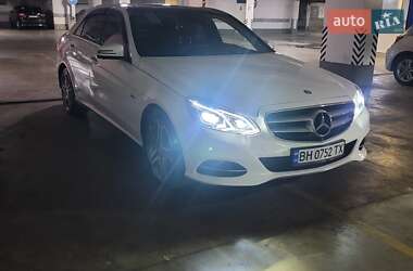 Седан Mercedes-Benz E-Class 2015 в 
