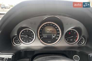 Седан Mercedes-Benz E-Class 2010 в 