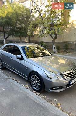 Седан Mercedes-Benz E-Class 2010 в 