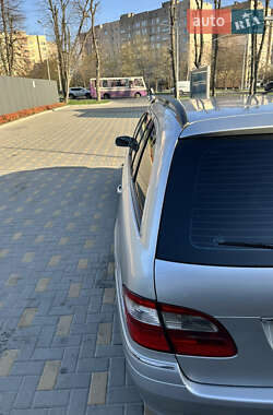 Универсал Mercedes-Benz E-Class 2003 в 