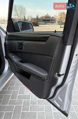 Седан Mercedes-Benz E-Class 2009 в 