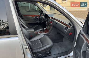 Седан Mercedes-Benz E-Class 2001 в 