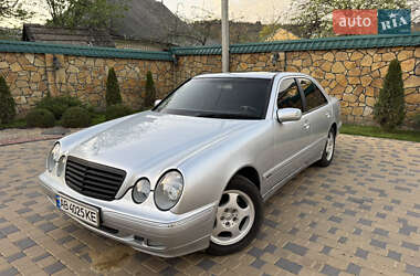 Седан Mercedes-Benz E-Class 2001 в 