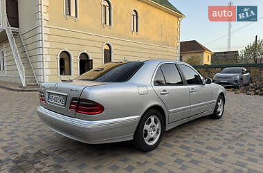Седан Mercedes-Benz E-Class 2001 в 